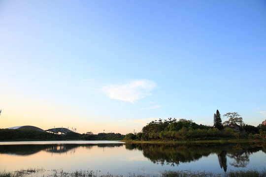 大学城中心湖