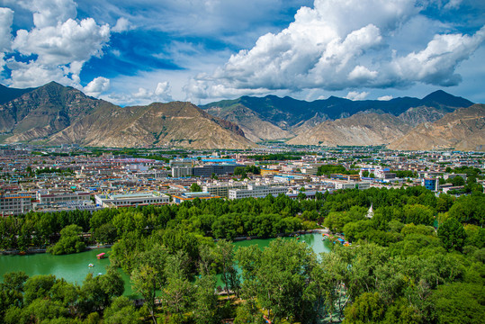 西藏拉萨市区