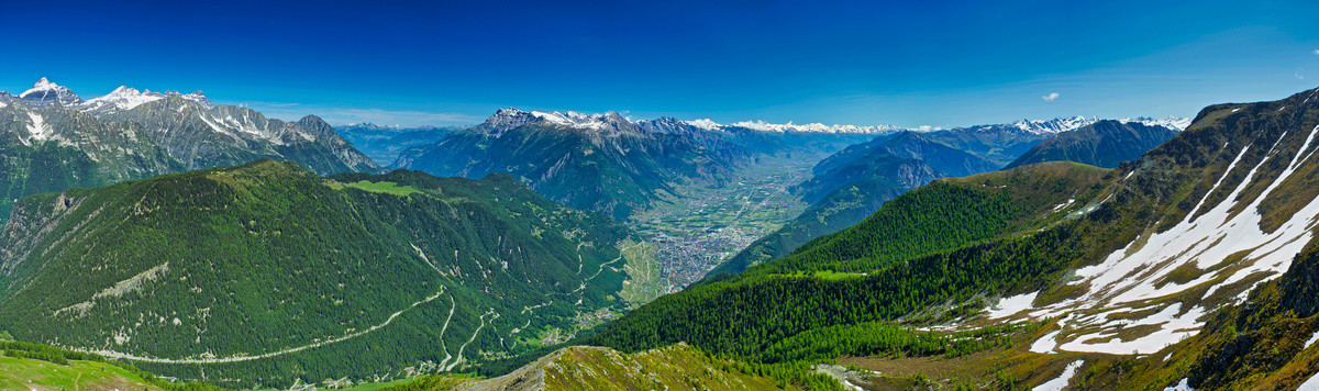 山景与高山