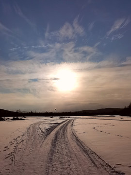 冬雪斜阳