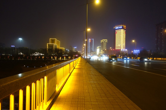 迎泽大桥夜景