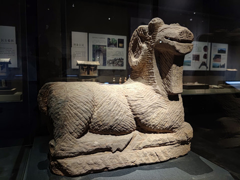 成都博物馆展品羊的石刻