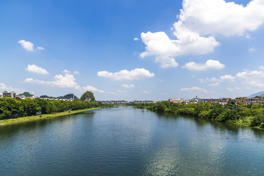 桂林市漓江两岸风光