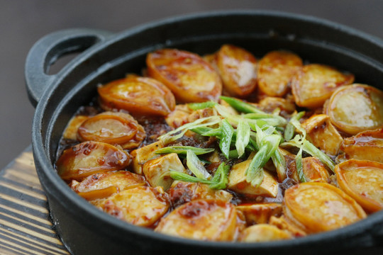麻婆豆腐燒鮑仔