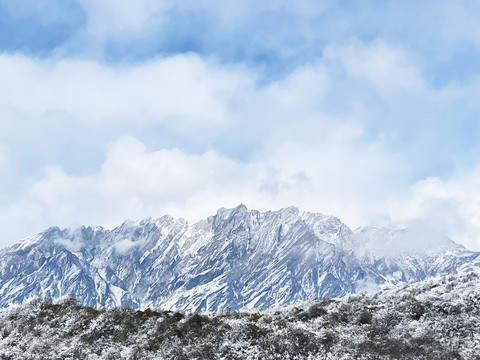 雪山