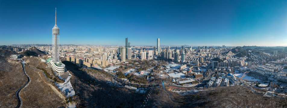 辽宁大连中山区全景雪景