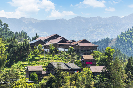 山顶村寨