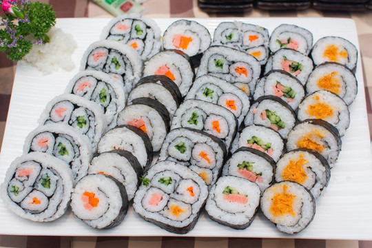 寿司台自助餐
