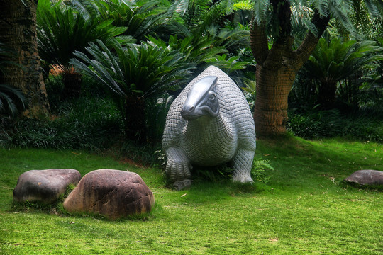 青秀山恐龙石雕