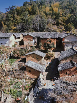 乡村泥瓦房小院