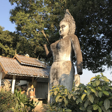 香昆寺雕像