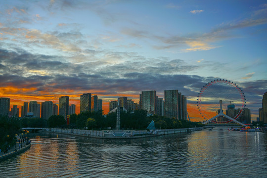 天津之眼晚霞天津城市风光夜景