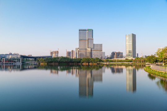 南沙地标建筑与凤凰湖公园