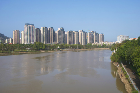 沿江城市风景