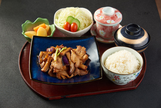 茄子豬肉定食