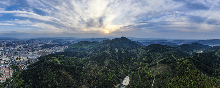 祖国大好河山蓝天白云全景图