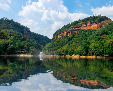 湖泊山水