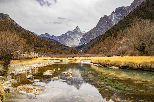 川西稻城亞丁景色美景高山