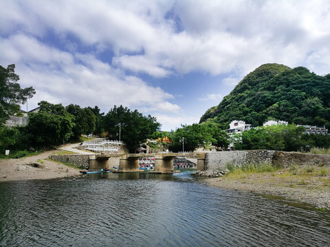 小镇老平桥