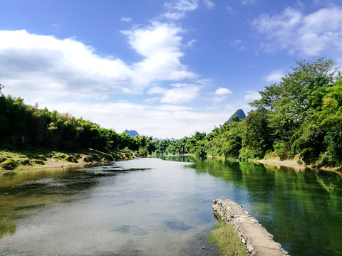 青山绿洲