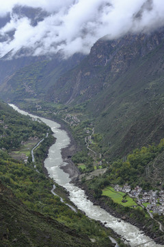 甘孜州丹巴大渡河畔藏族民居