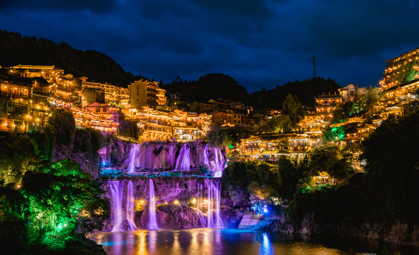 湖南湘西4A景区芙蓉镇夜景