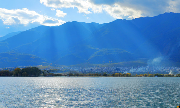 苍山洱海