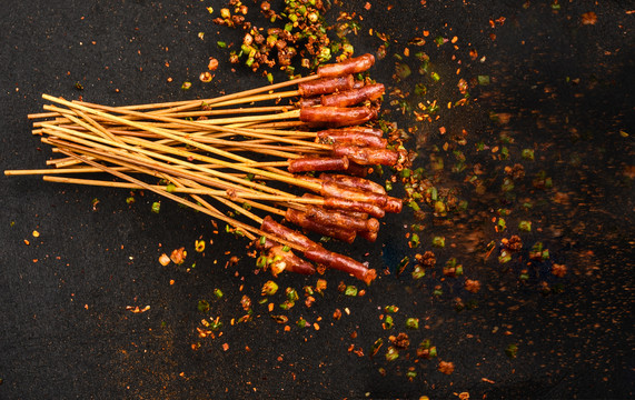 油炸串串小香肠