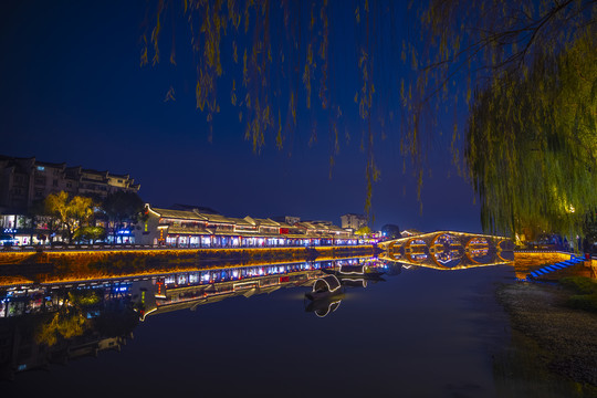 塘栖古镇旅游景点夜景