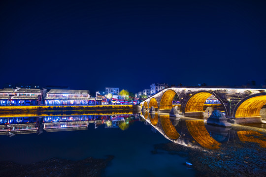 塘栖古镇夜景