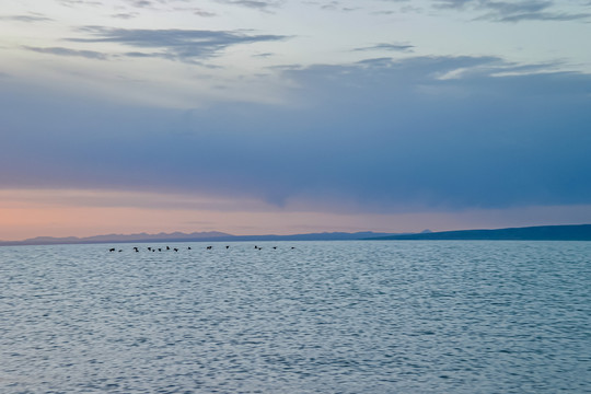 青海湖日出