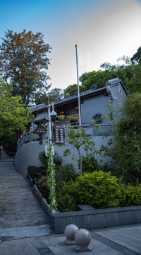 龟峰古刹步道