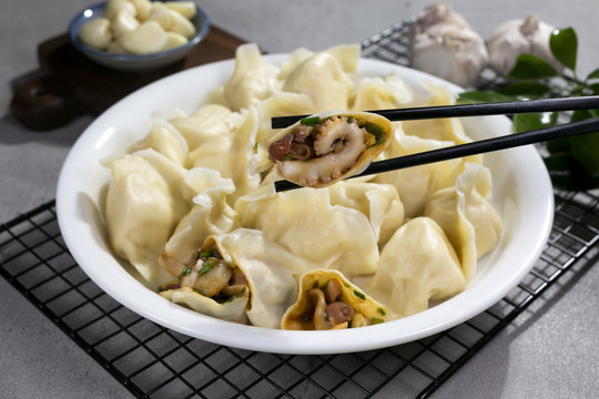 手工海鲜水饺饺子