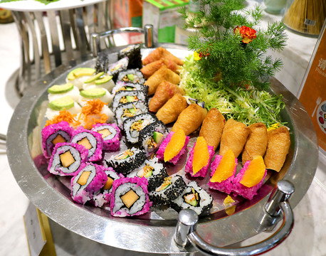 寿司拼盘美食