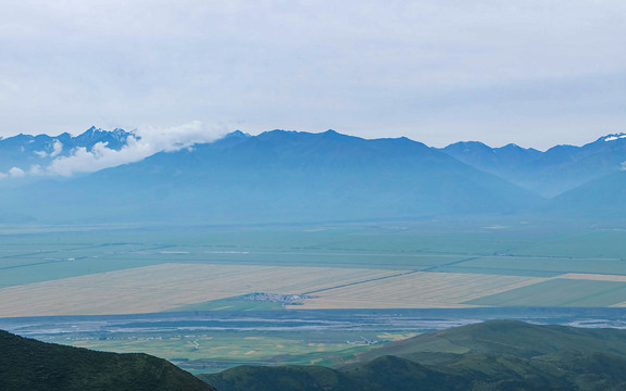 青海景阳岭垭口