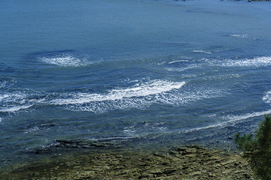 蔚蓝的大海海边海岛