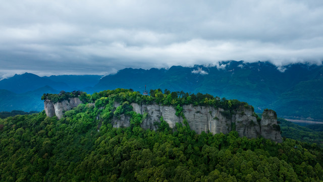 窦圌山