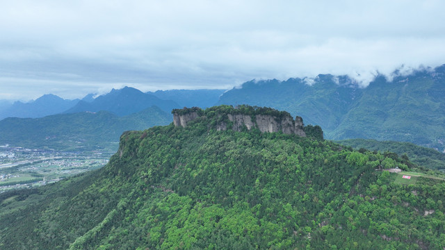 窦圌山