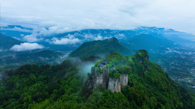 窦圌山