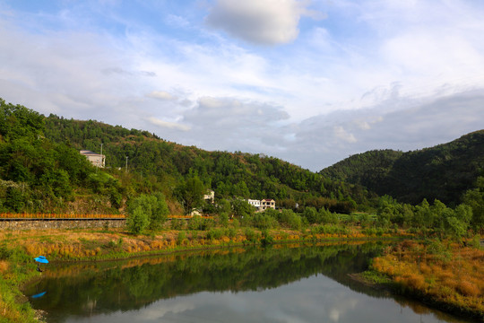 县河明家湾鱼池