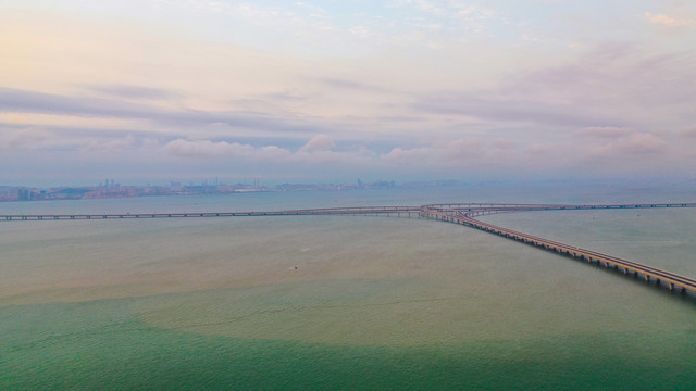 青岛胶州湾跨海大桥日落晚霞