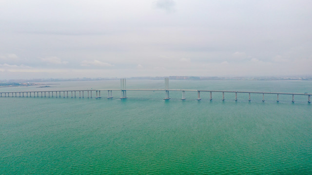 海湾大桥日落晚霞