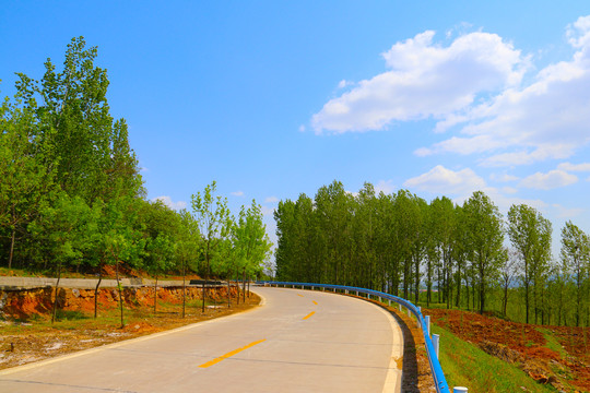 山间公路