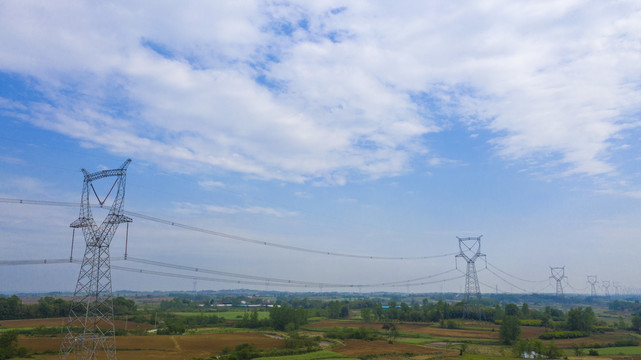 高压线路风景556