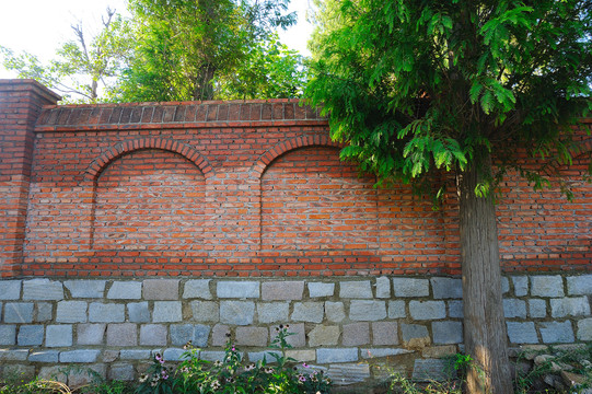 砖墙院墙