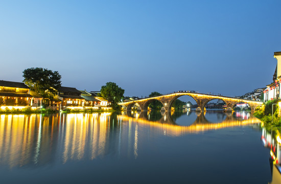 塘栖古镇夜景