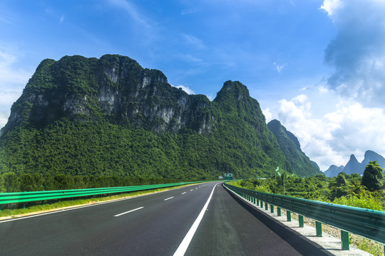 山区高速公路