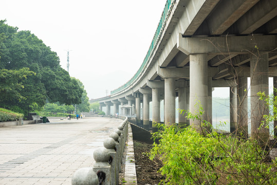 高速高架