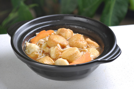 金菇玉子豆腐煲