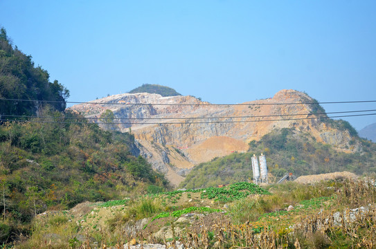 山区采石场